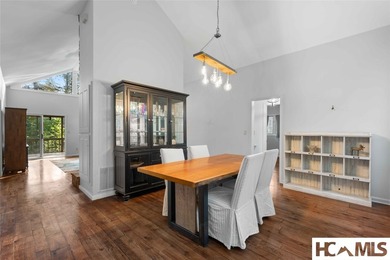 Welcome to 18 Horsepasture River Court, a charming 3-bedroom - photo 5