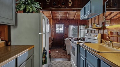 Owned and cherished by the same family for the past 53 years - photo 2