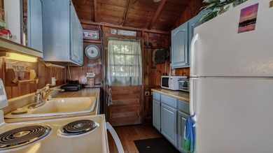 Owned and cherished by the same family for the past 53 years - photo 3