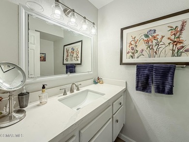 Tucked inside the sought-after 18-acre gated community of Canoga - photo 5