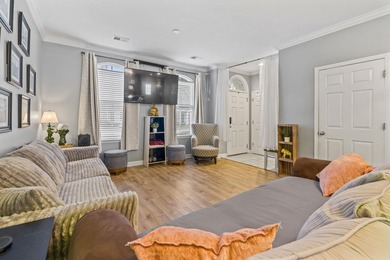 This beautiful townhome sits in the heart of Myrtle Beach, just - photo 6