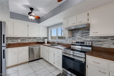 TURNKEY CONDO WATERFRONT LIVING WITH GULF ACCESS. This updated 2 - photo 12