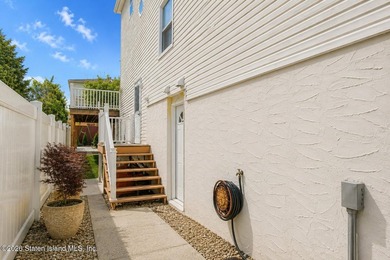 Welcome to 237 Brookfield Avenue, a spacious and well-maintained - photo 3