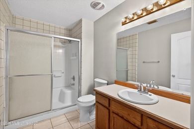Cozy Home located on a sizable corner lot of Orange Grove in - photo 16