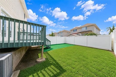 Discover 81 Gary Street, an impeccably cared-for residence - photo 7
