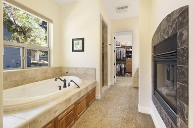 Welcome to your dream home, a perfect blend of elegance and - photo 18