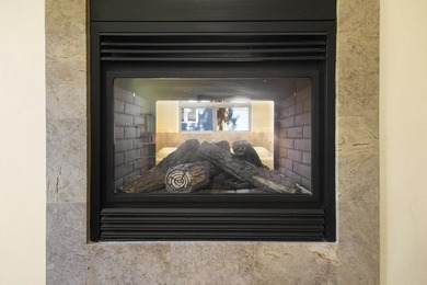 Welcome to your dream home, a perfect blend of elegance and - photo 19