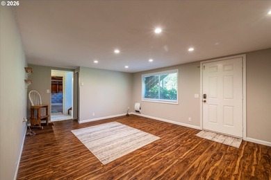 Spacious country living just minutes from town! Set on 2+ - photo 21