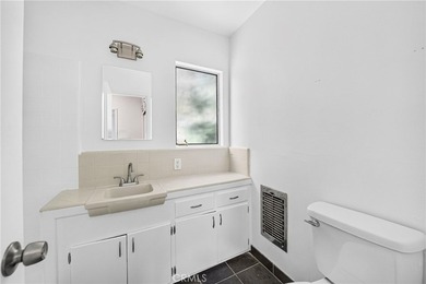 Welcome to 728 Cedar Ave #10, the only unit currently available - photo 22