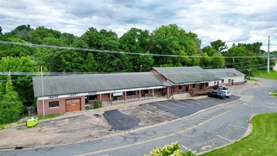 Exceptional investment opportunity in the heart of Menomonie! - photo 3