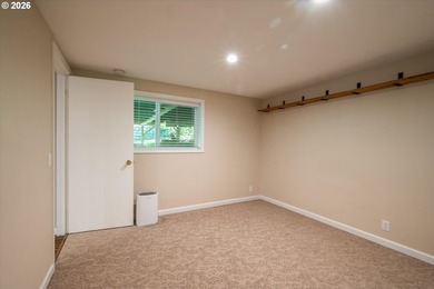 Spacious country living just minutes from town! Set on 2+ - photo 25