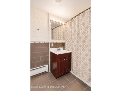 Welcome to this beautifully maintained 2-bedroom - photo 10