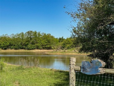 (private lake, pond, creek) Acreage For Sale in Milano Texas