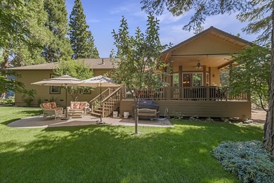 Welcome to your dream home, a perfect blend of elegance and - photo 35
