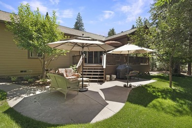 Welcome to your dream home, a perfect blend of elegance and - photo 36