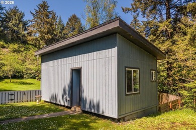 Spacious country living just minutes from town! Set on 2+ - photo 37