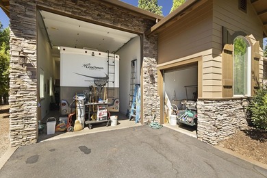 Welcome to your dream home, a perfect blend of elegance and - photo 40