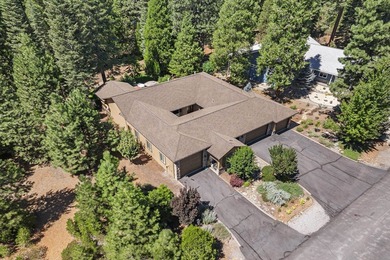 Welcome to your dream home, a perfect blend of elegance and - photo 45