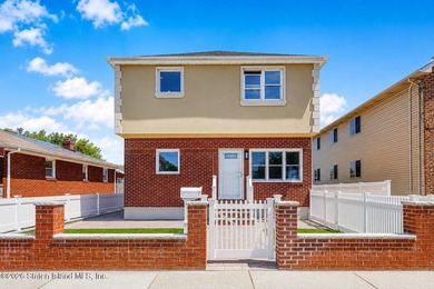 Extensively upgraded two-family detached house in the heart of - photo 1