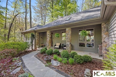 Charming Burlingame home with a brand-new roof, just a short - photo 5