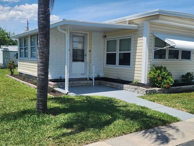Welcome to this fully remodeled manufactured home in a wonderful - photo 1