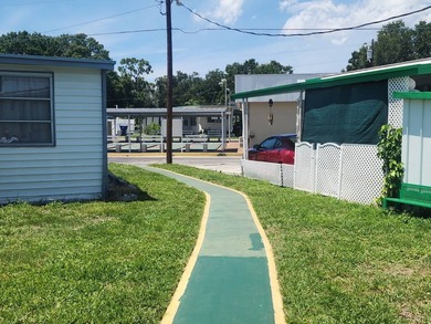 Welcome to this fully remodeled manufactured home in a wonderful - photo 4