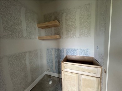 Another beautiful construction by Steve's Homes. In this well - photo 15