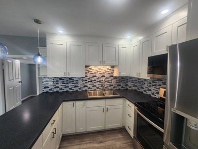 Welcome to this fully remodeled manufactured home in a wonderful - photo 7