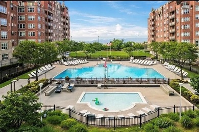 Ocean front Complex Oceana Condominium & Club is one of the most - photo 2