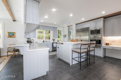 Location, luxury, and indoor/outdoor space abound at 2585 Aspen - photo 10