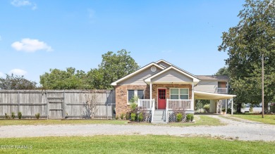 Lake Home For Sale in New Iberia, Louisiana
