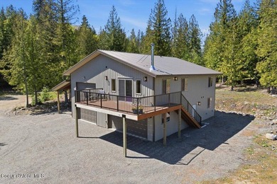 This is a great opportunity to live in a beautiful new shop home - photo 11