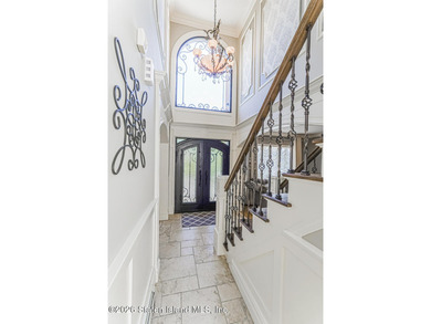 Gorgeous 4 bedroom, 4 bath, 2 Family Center Hall Colonial in - photo 4