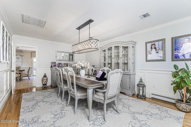 Gorgeous 4 bedroom, 4 bath, 2 Family Center Hall Colonial in - photo 9