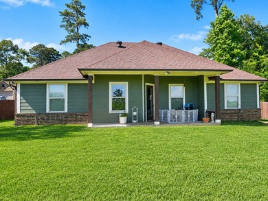 Welcome to this inviting Suburban Ranch style home located in a - photo 3