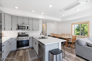 This is a great opportunity to live in a beautiful new shop home - photo 29