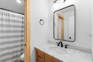 This is a great opportunity to live in a beautiful new shop home - photo 36
