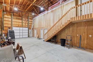 This is a great opportunity to live in a beautiful new shop home - photo 49