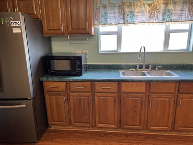 Beautiful Beach/Lake- Large 3-bedroom, 2-bath home situated on a - photo 7