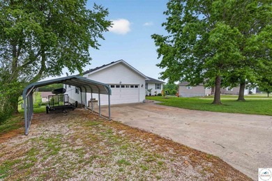 The best of both worlds! This 3-bedroom and 3-bathroom home sits - photo 4
