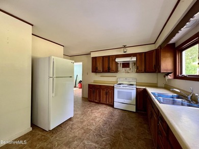 Great potential in a lovely setting. Located on a dead end, this - photo 13