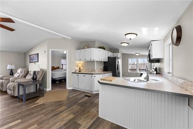 UNBEATABLE VALUE IN LINN VALLEY LAKES! Discover your dream - photo 13