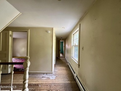 Great potential in a lovely setting. Located on a dead end, this - photo 18