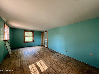 Great potential in a lovely setting. Located on a dead end, this - photo 22