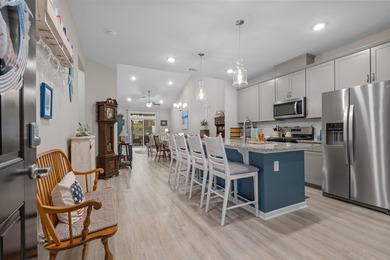 Welcome to the sought-after Garden Homes at Bella Vita, where - photo 6