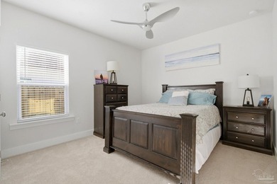 Must See this Gorgeous and spacious 4 bedroom 3 bathroom - photo 28