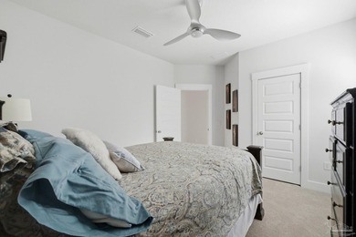 Must See this Gorgeous and spacious 4 bedroom 3 bathroom - photo 29