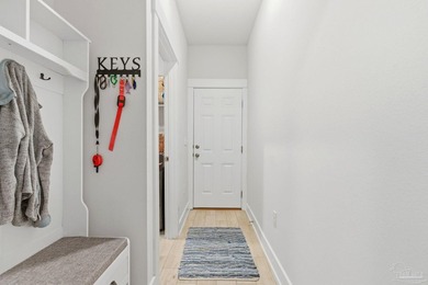 Must See this Gorgeous and spacious 4 bedroom 3 bathroom - photo 30