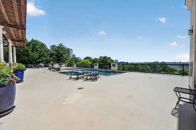 Experience the pinnacle of urban luxury living in this stunning - photo 33