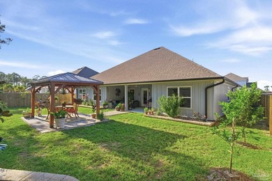 Must See this Gorgeous and spacious 4 bedroom 3 bathroom - photo 37